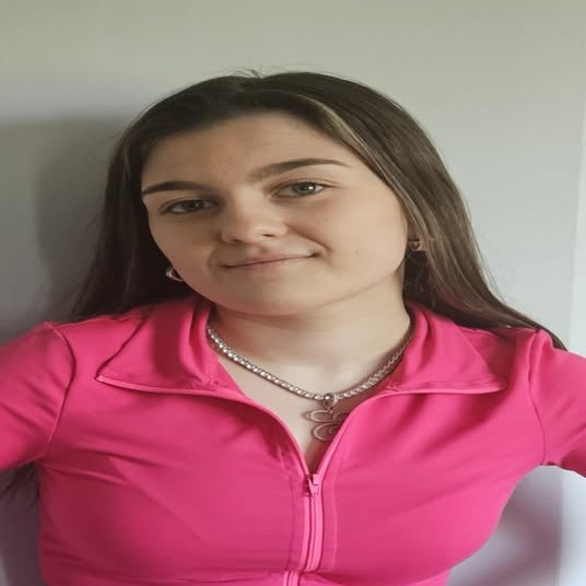 Ellie_Harty